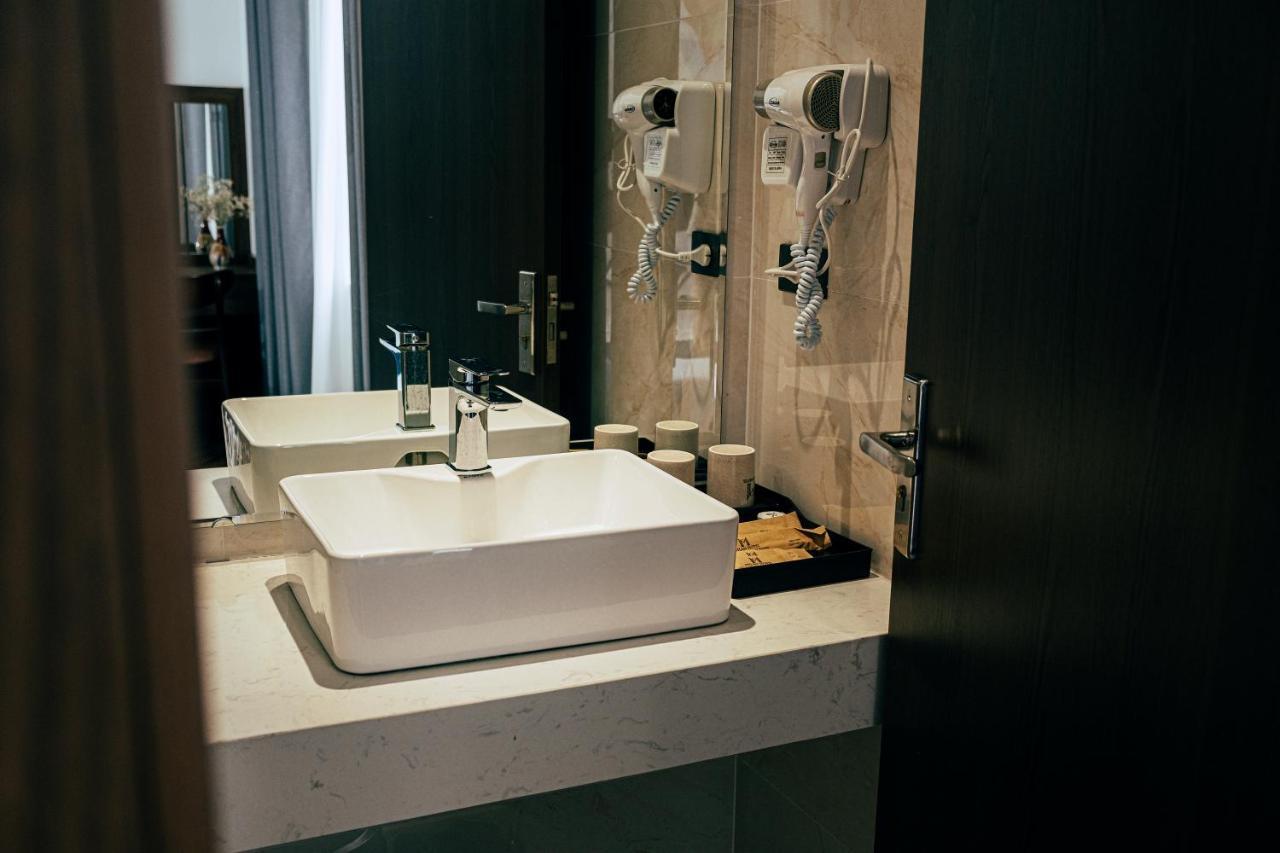 Milan Hotel ニンビン エクステリア 写真